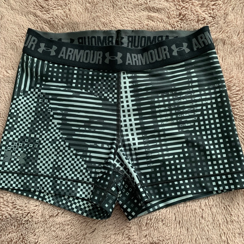 Under Armour  shorts ( active wear )